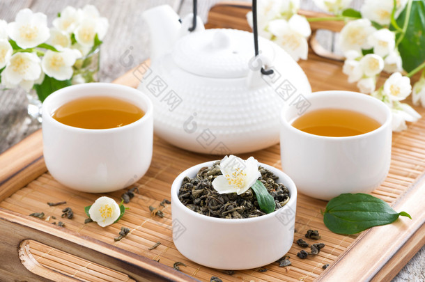茶道-绿茶与茉莉花