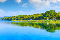 杭州西湖风景秀丽