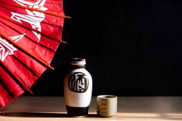 日本清酒酒具的特写