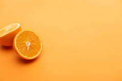 成熟的橙子半身，色彩艳丽