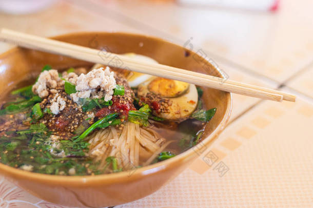 云南美食-中国村的中餐, 泰国梅红松