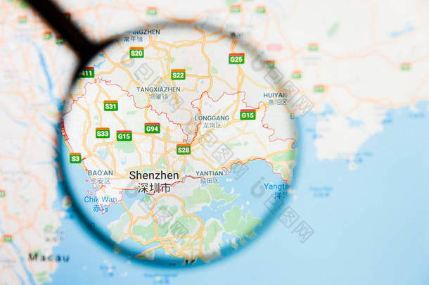 中国深圳城市可视化展示概念在显示屏上的放大镜