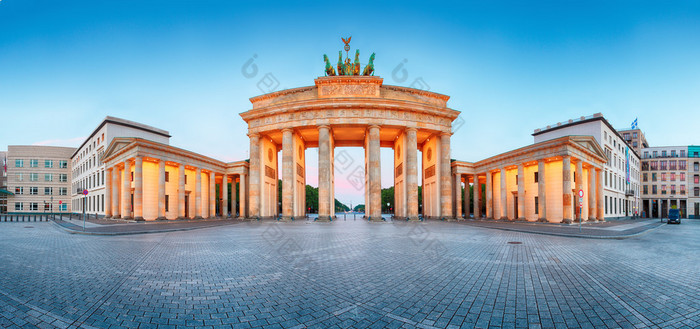 Brandenburger Tor (勃兰登堡门) 全景，著名的地标我