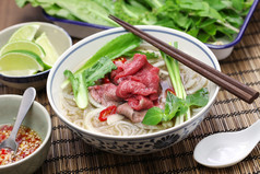 pho bo，越南牛肉米饭面条汤