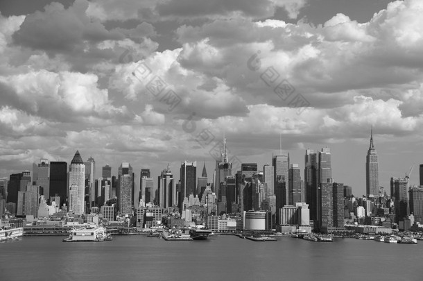 纽约城市天际线-黑色和白色