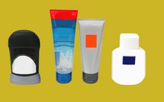 男人的美容产品。洗护用品。身体保健瓶。浴室 toileties