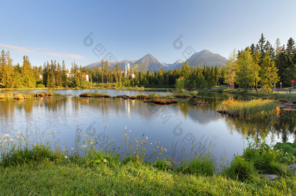 斯洛伐克<strong>山区</strong>的湖，Strbske pleso