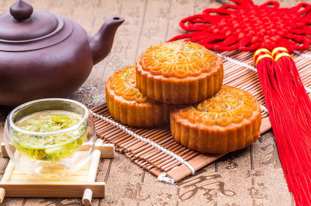 中国的传统节日，中秋节<strong>月</strong>饼和茶