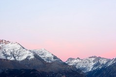 雪峰在比利牛斯