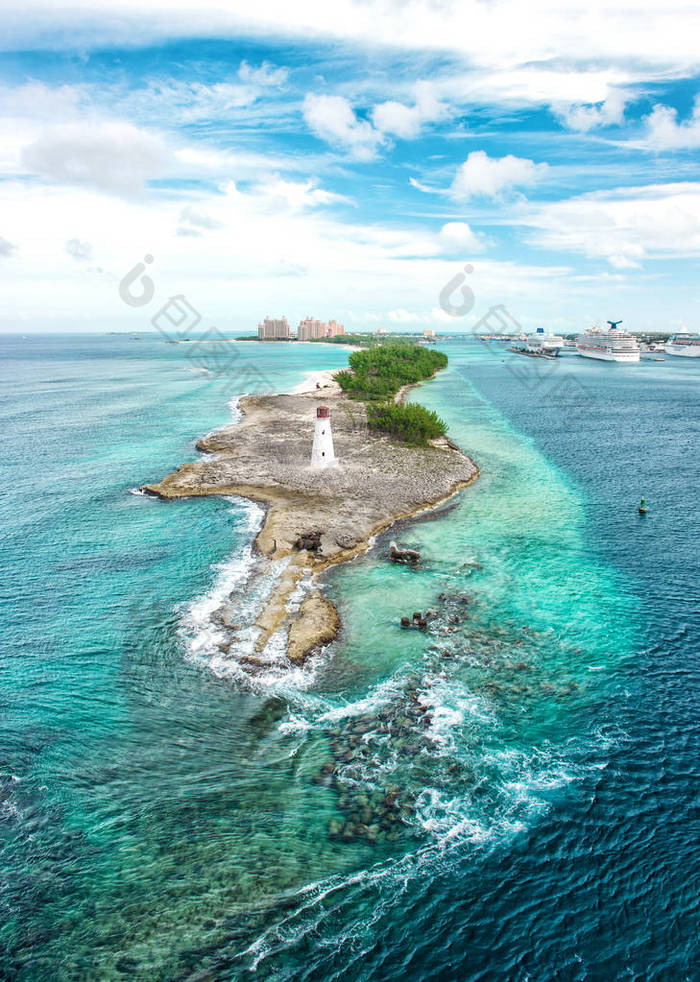 大海和天空。美丽的风景