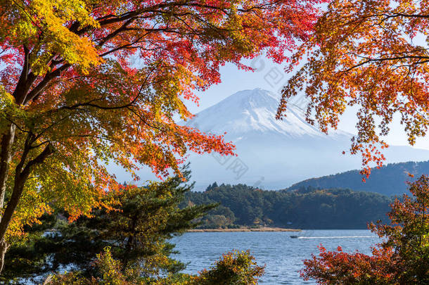 富士山与湖河口湖