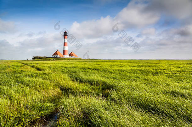 美丽的<strong>风景</strong>与背景在北海的 nordfriesland、 石勒苏益格-荷尔斯泰因、 <strong>德国</strong>著名的 westerheversand 灯塔