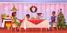 圣诞大餐快乐的一家人坐在节日桌旁
