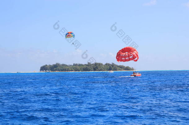 在军舰岛岛、 塞班岛、 北马里亚纳群岛滑翔伞