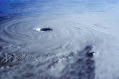 太空大飓风。这张照片的内容是由NASA提供的。高质量的照片