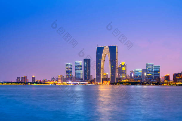 <strong>苏州</strong>金吉湖与建筑景观夜景