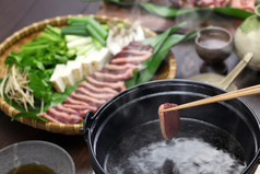 野生野鸭火锅，日本一大锅菜