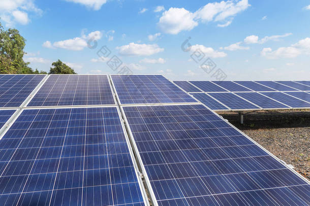 在太阳能发电站中关闭多晶硅太阳能电池或光伏电池阵列 