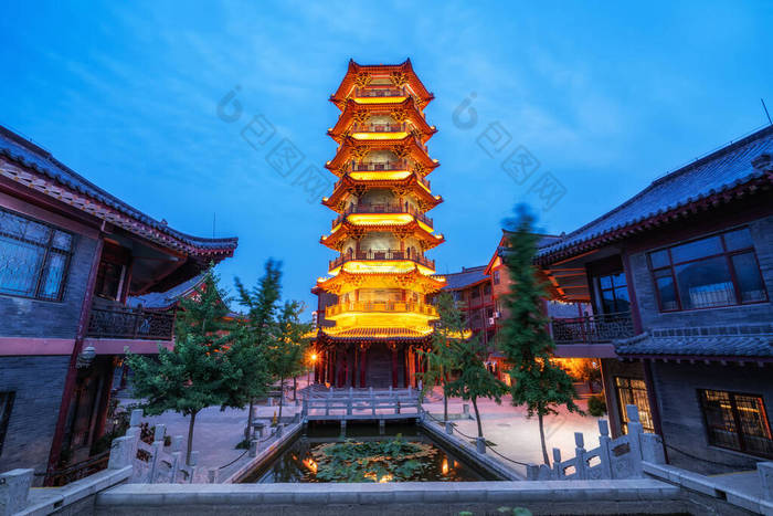 中国山东省青州古城夜景图片-包图网企业站
