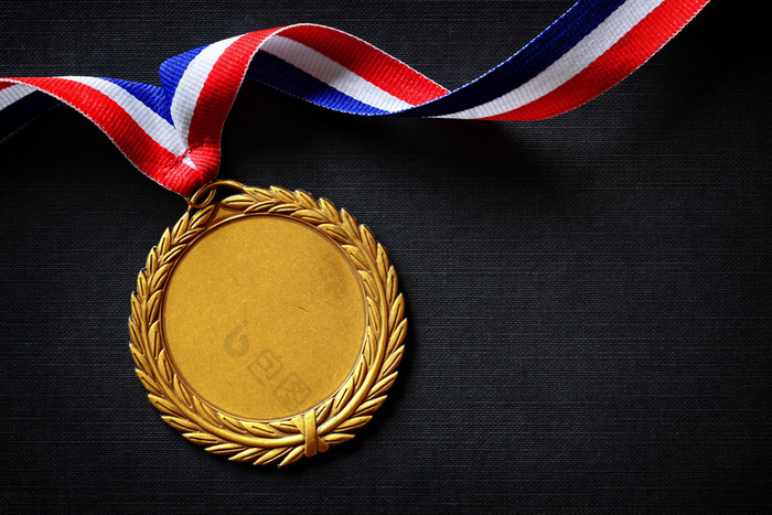 获得金牌海报高清图片下载-获得金牌海报图片-获得金牌海报素材-包图网企业站