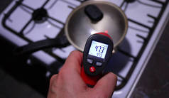测量物体温度的热量计.