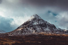苏格兰格伦科的山地自然景观冬季冰雪