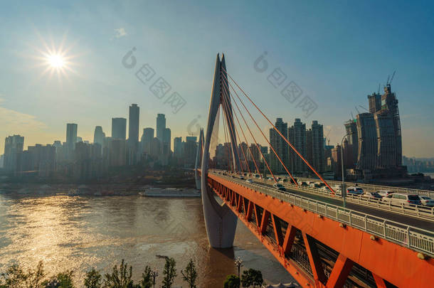 <strong>重庆市</strong>东水门大桥及滨江城市建筑景观