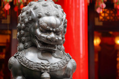 青铜狮子在中国寺庙