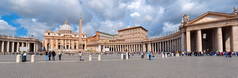圣彼得大教堂在圣彼得广场在梵蒂冈, 罗马, 意大利
