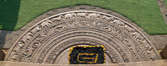Jaya Sri Maha Bodhi入口Anuradhapura王国石刻月光石图案.