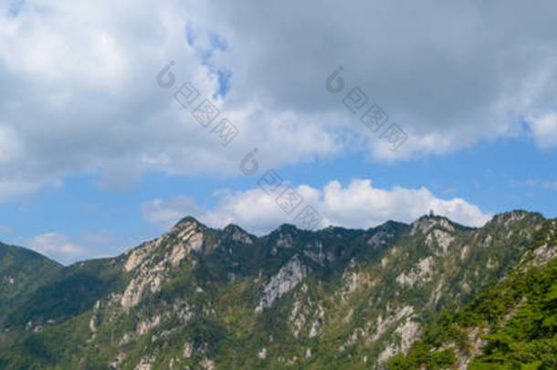湖北省天坛国家地质公园夏季风光