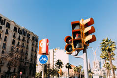 城市场景与建筑物, 红绿灯和路标, 巴塞罗那, 西班牙