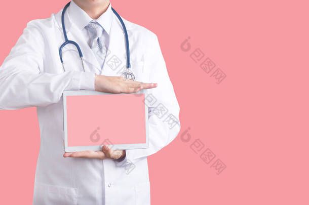 医生用<strong>数字</strong>平板电脑保健和医药概念.