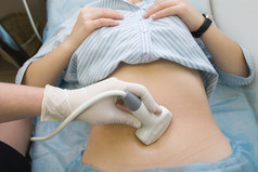 扫描的孕妇的肚子