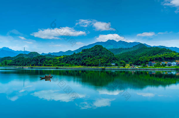 中国风景秀丽的湖泊