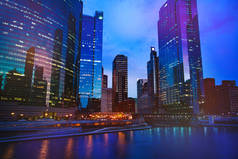 芝加哥市中心的夜景与摩天大楼, 伊利诺伊州, 乌萨