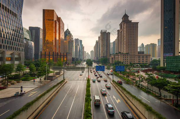 深圳，中国市区城市景观和城市道路.