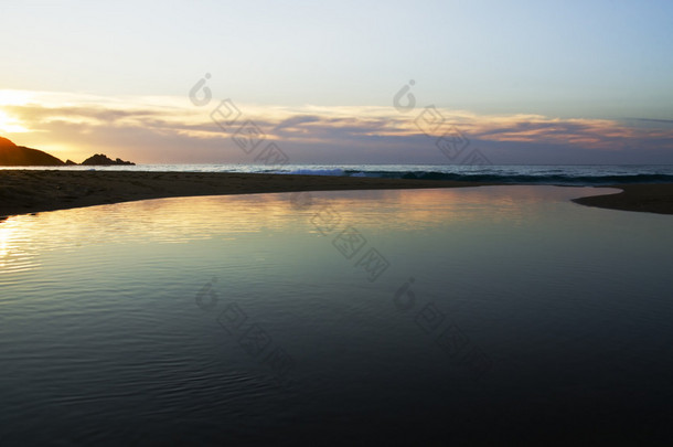 在大西洋海岸日落