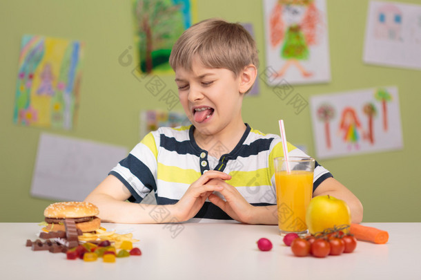 挑食的人，他的<strong>饮食</strong> 