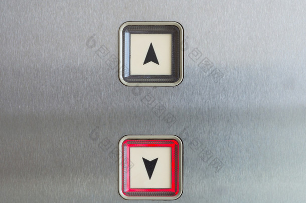 电梯按钮向上和向下方向与向上的红灯