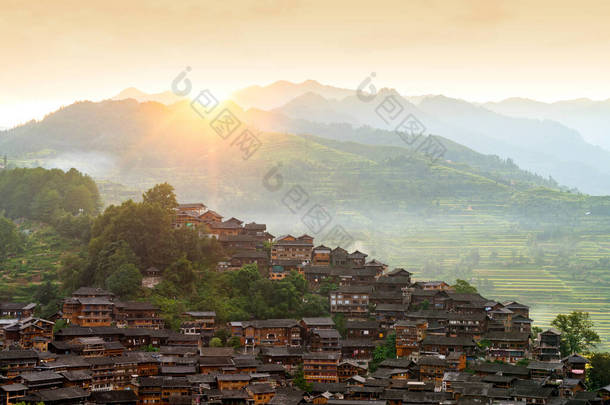 中国贵州西江前湖苗村清早.