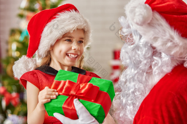 圣诞老人和孩子