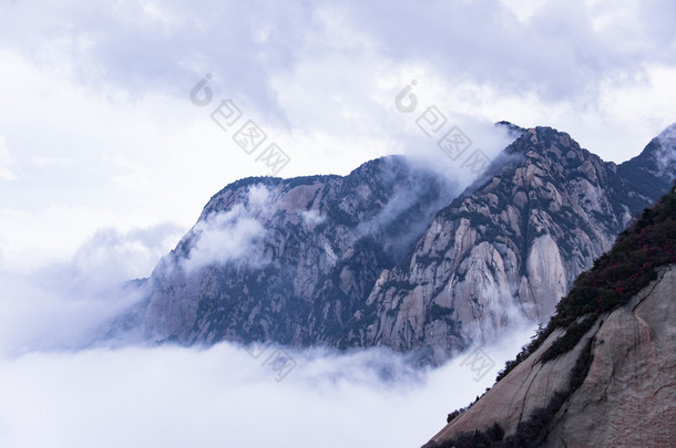 华山。中国最高<strong>的</strong>五座圣山, 被称为 