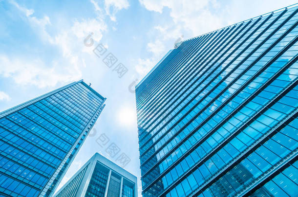美丽的建筑商务办公大楼, <strong>窗户玻璃</strong>图案在摩天大楼城市