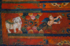 在藏族的修道院，Basgo 的墙壁的古代佛教壁画。 