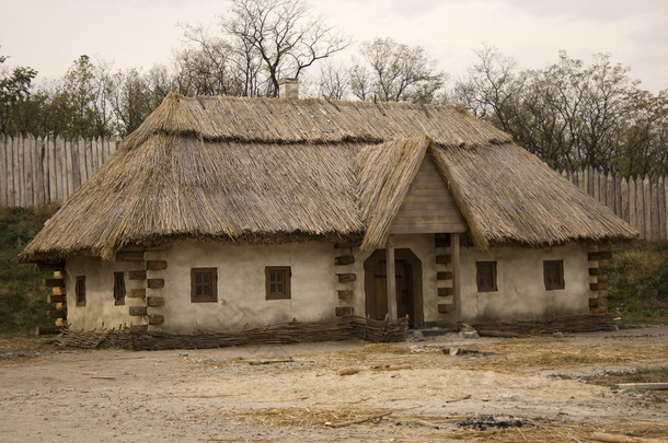 老传统乌克兰房子