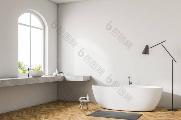 白色墙壁浴室角落与木地板, 拱形窗口, 白色浴缸, 和双<strong>水槽</strong>。落地灯。3d 渲染模拟