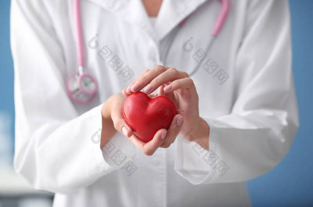 临床红心心脏病专家，特写镜头