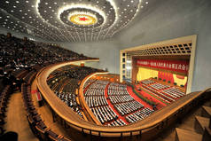 代表们出席2012年3月5日在中国北京人民大会堂举行的第十一届全国人大第五届会议开幕式