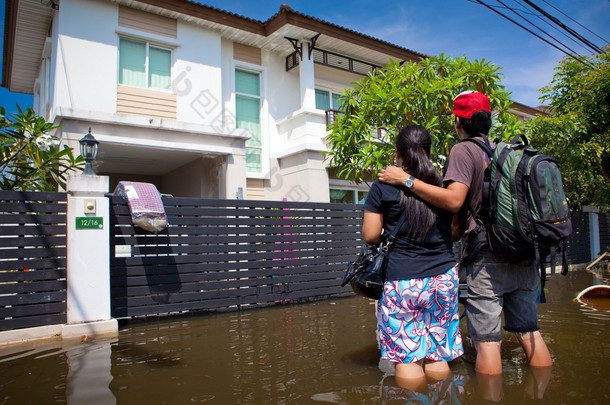 洪水超车的房子在泰国